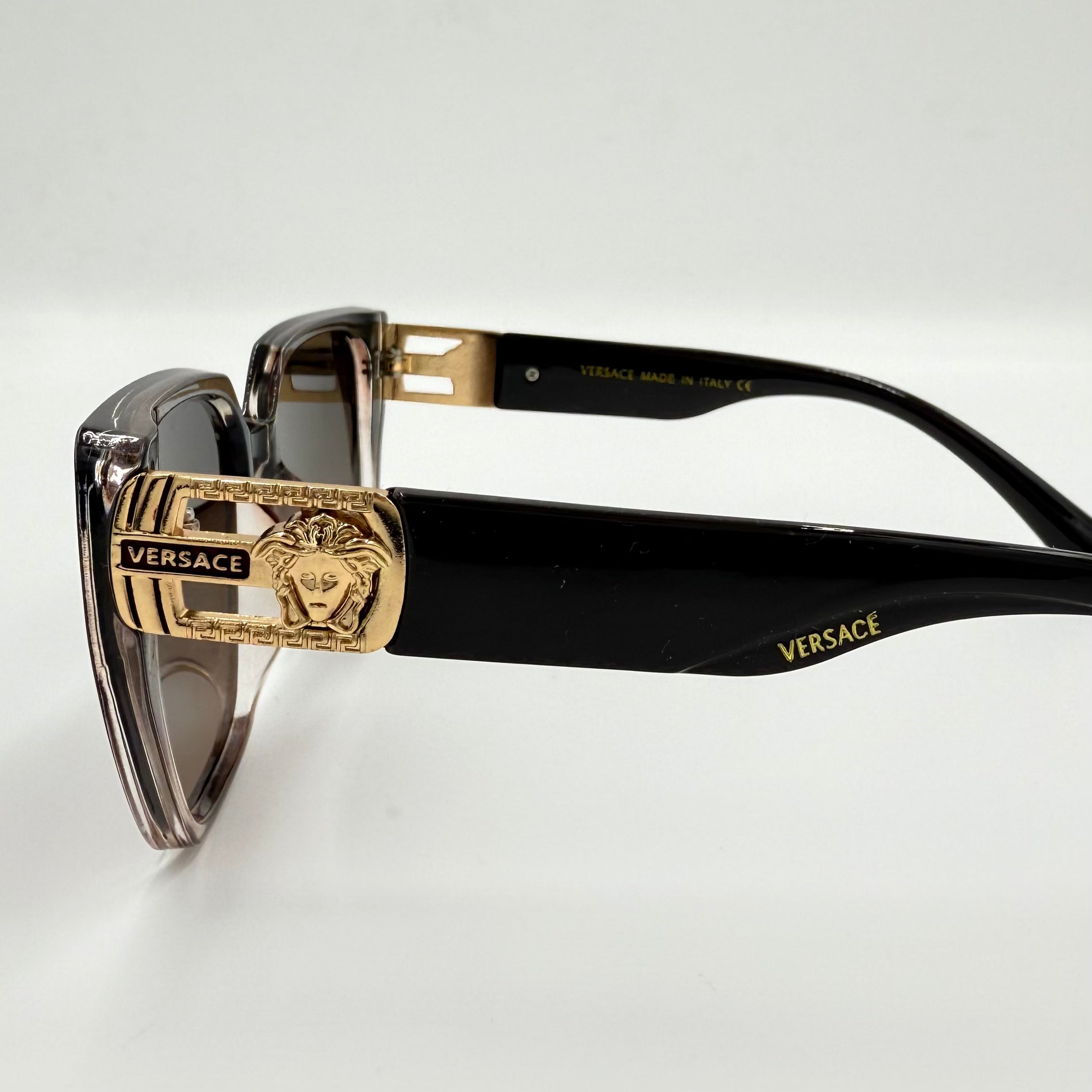 Versace M94152 Rectangular Sunglasses – Transparent Brown Frame, Medusa Detail